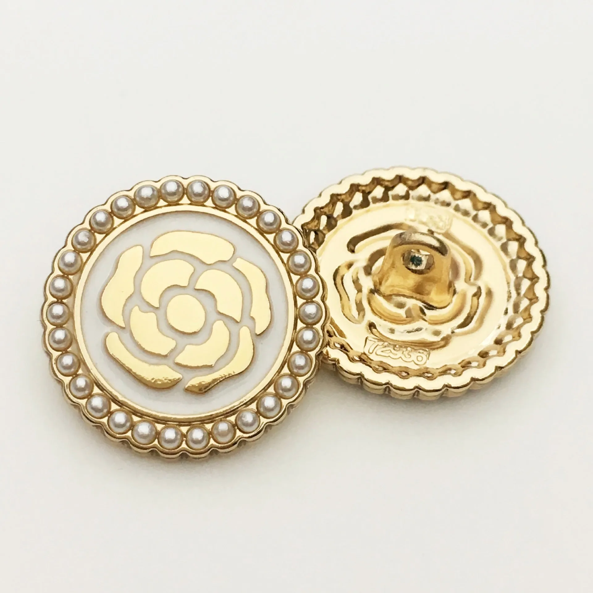 17.5/20/22.5mm Pearl-Decorated Round Rose Metal Buttons 12pcs