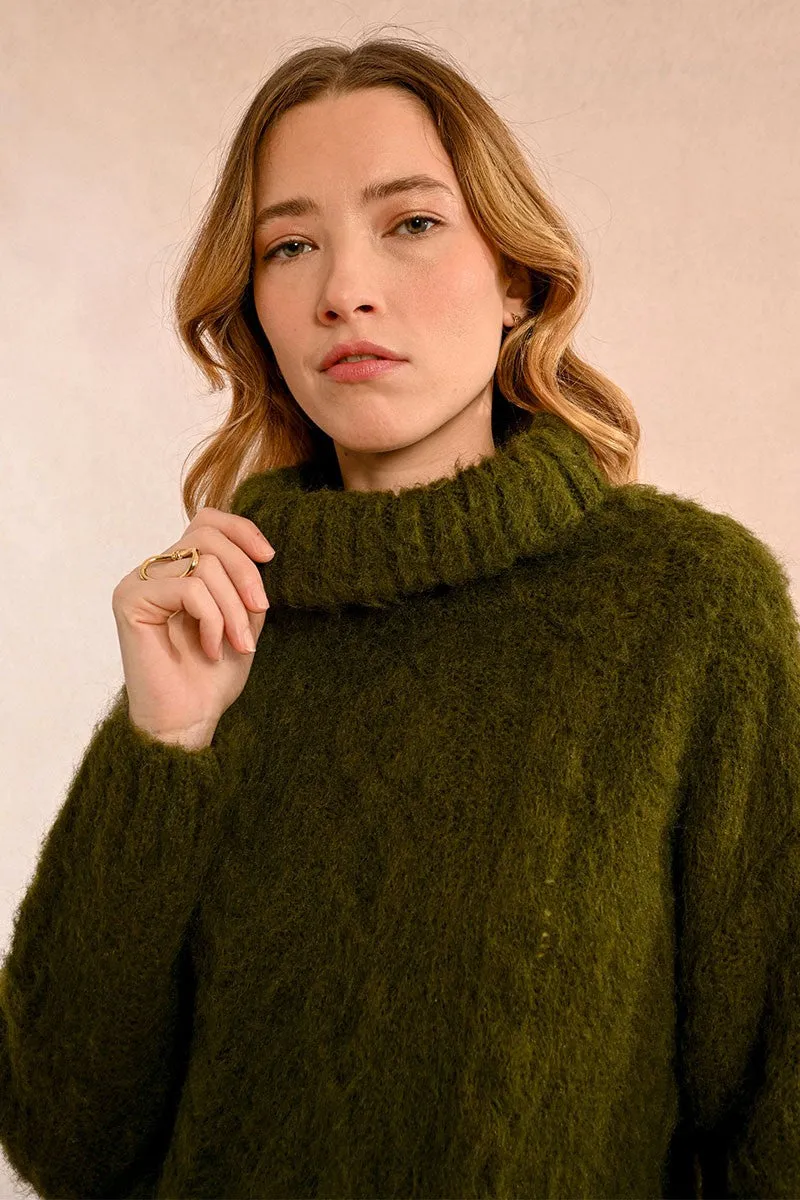 CHUNKY KNIT CABLE SWEATER