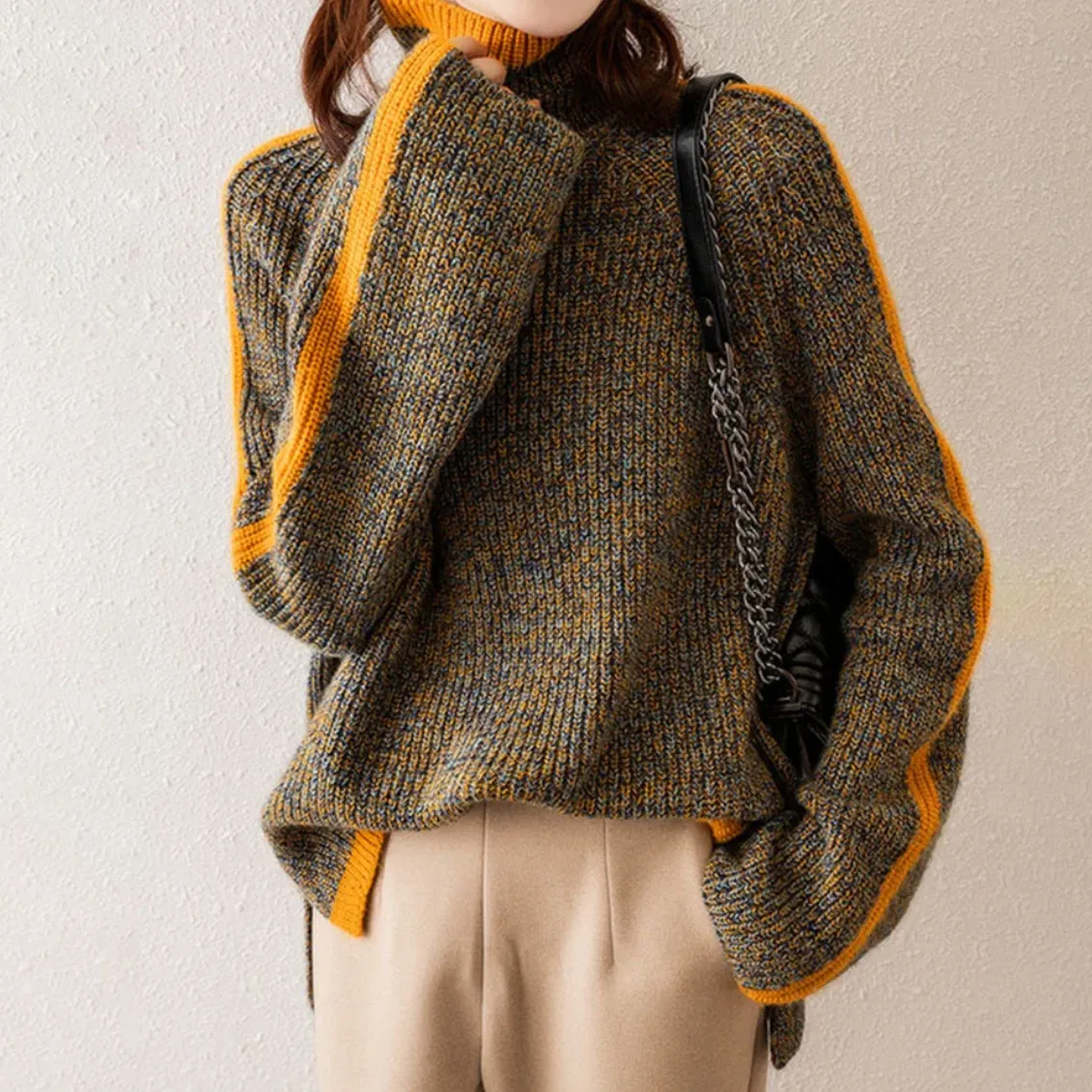 DIANA | ELEGANT KNITTED TURTLENECK