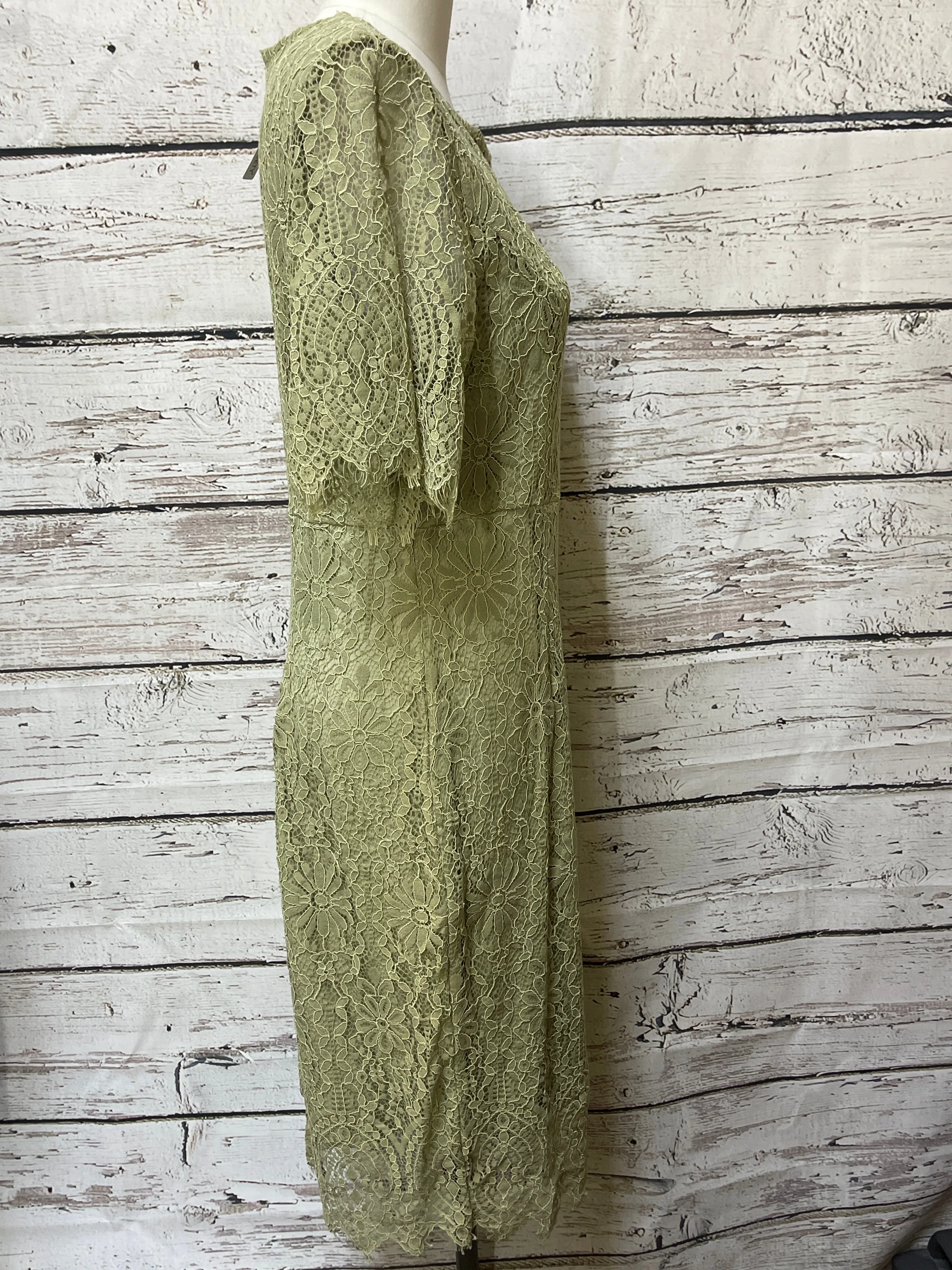Dress Party Midi By Clothes Mentor In Green, Size: L