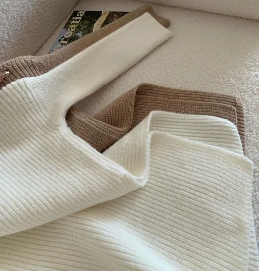 Irregular Pullover Turtleneck Sweater for Women, Lazy Style in Autumn and Winter, High-Quality Loose Outerwear, Soft and Thick Knitted Sweater. C-241104-1