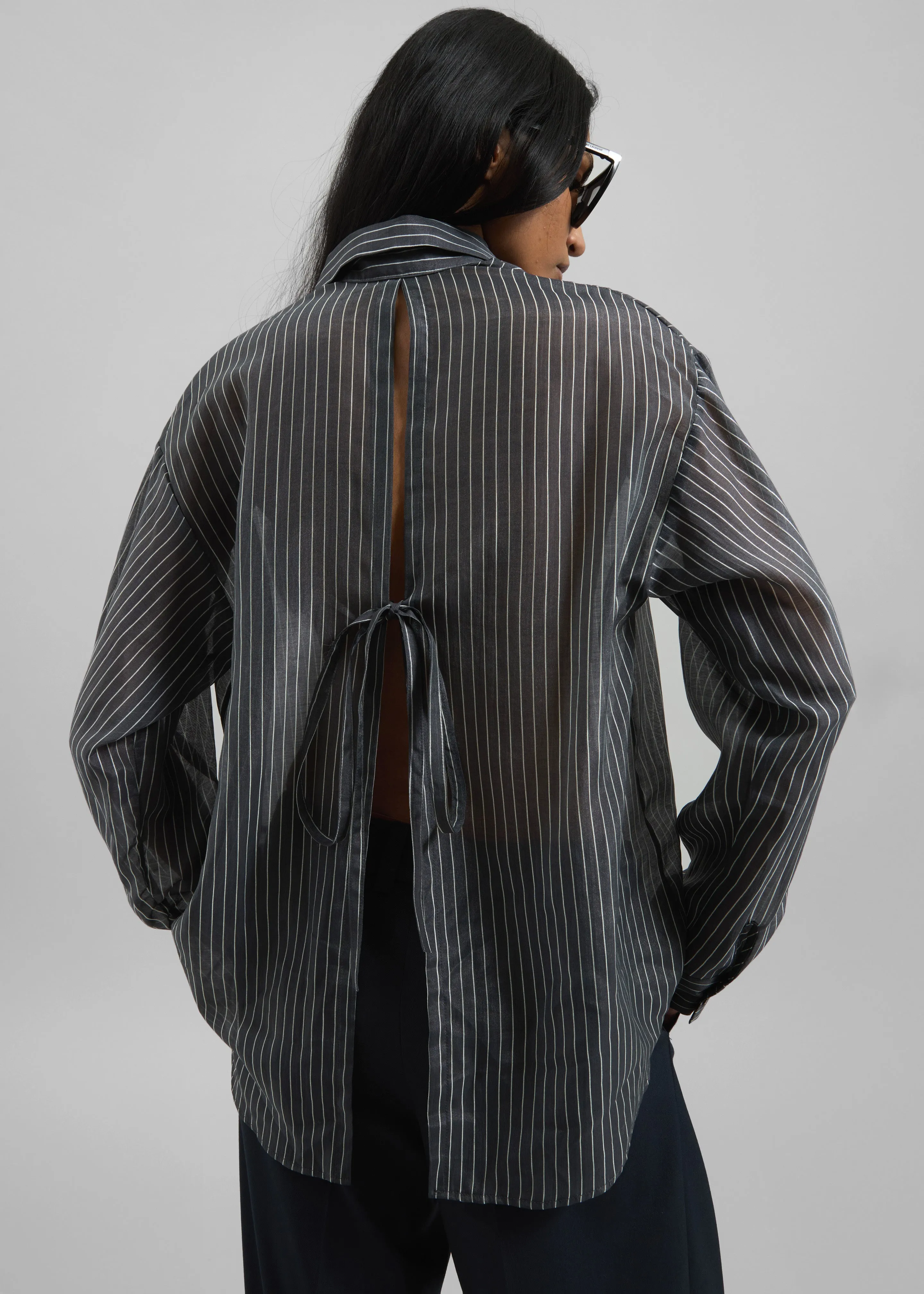 Kesin Open Back Shirt - Grey/White Stripe