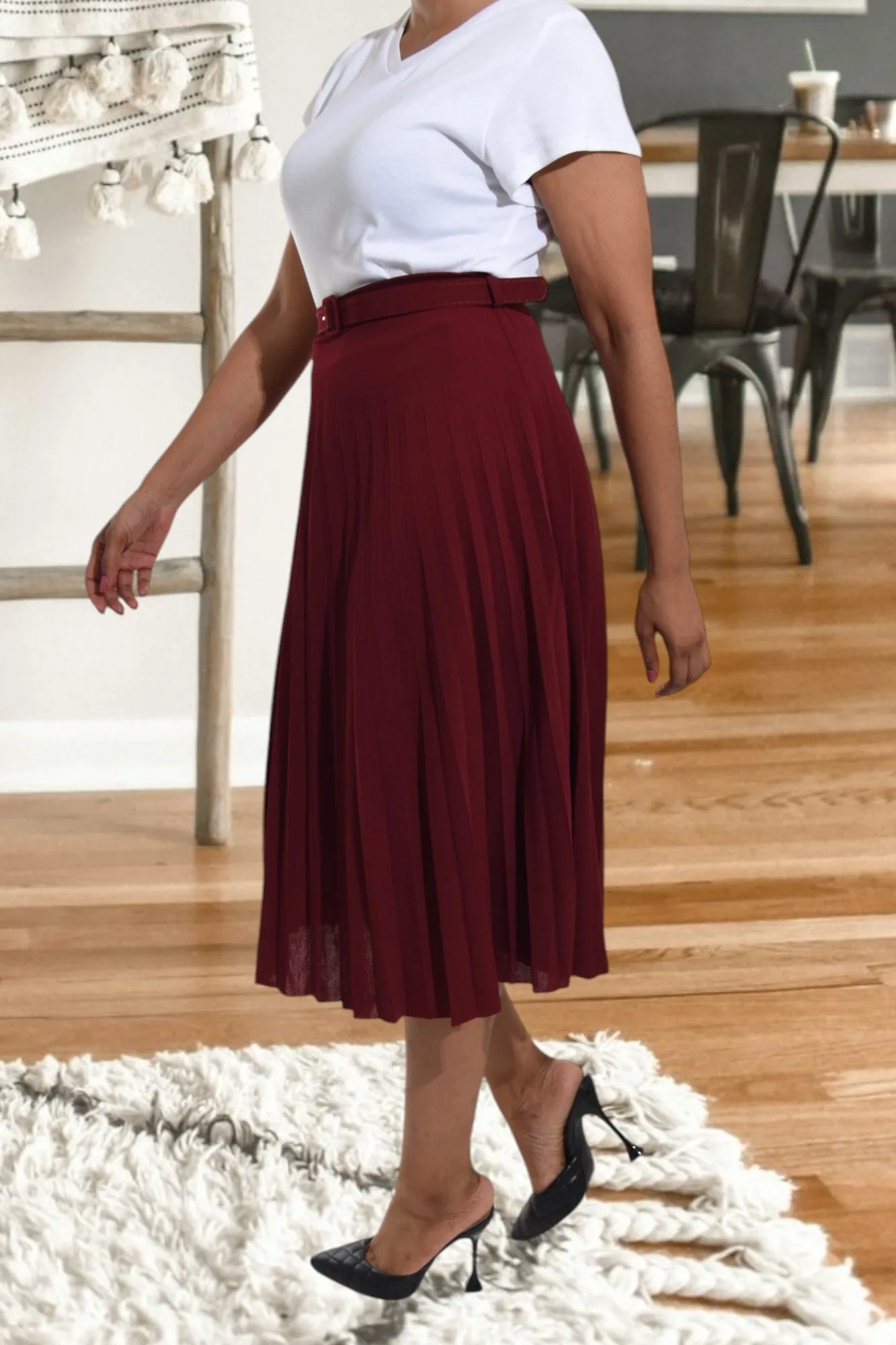 Ladies Burgundy Pleated Skirt