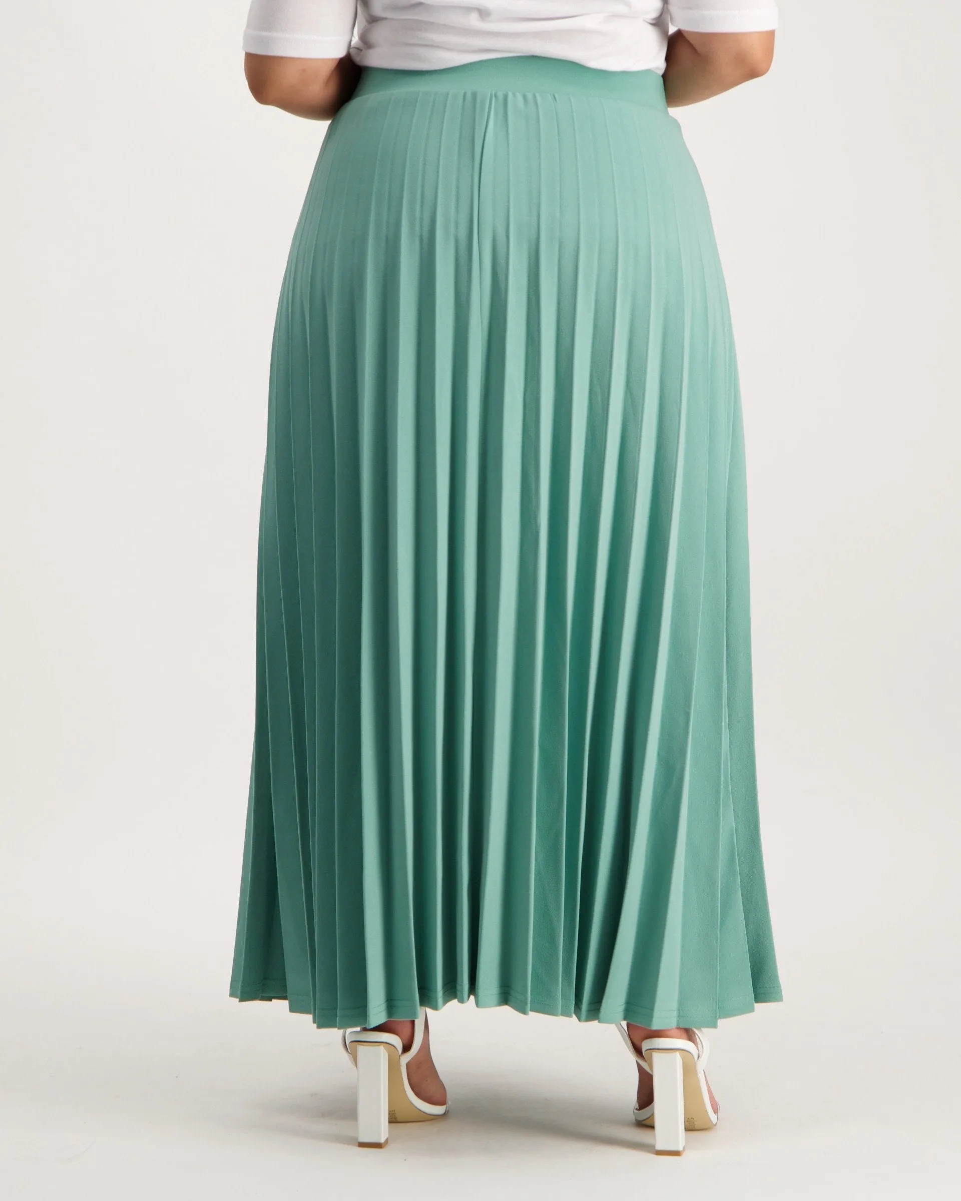 Ladies Pleated Maxi Skirt - Seafoam