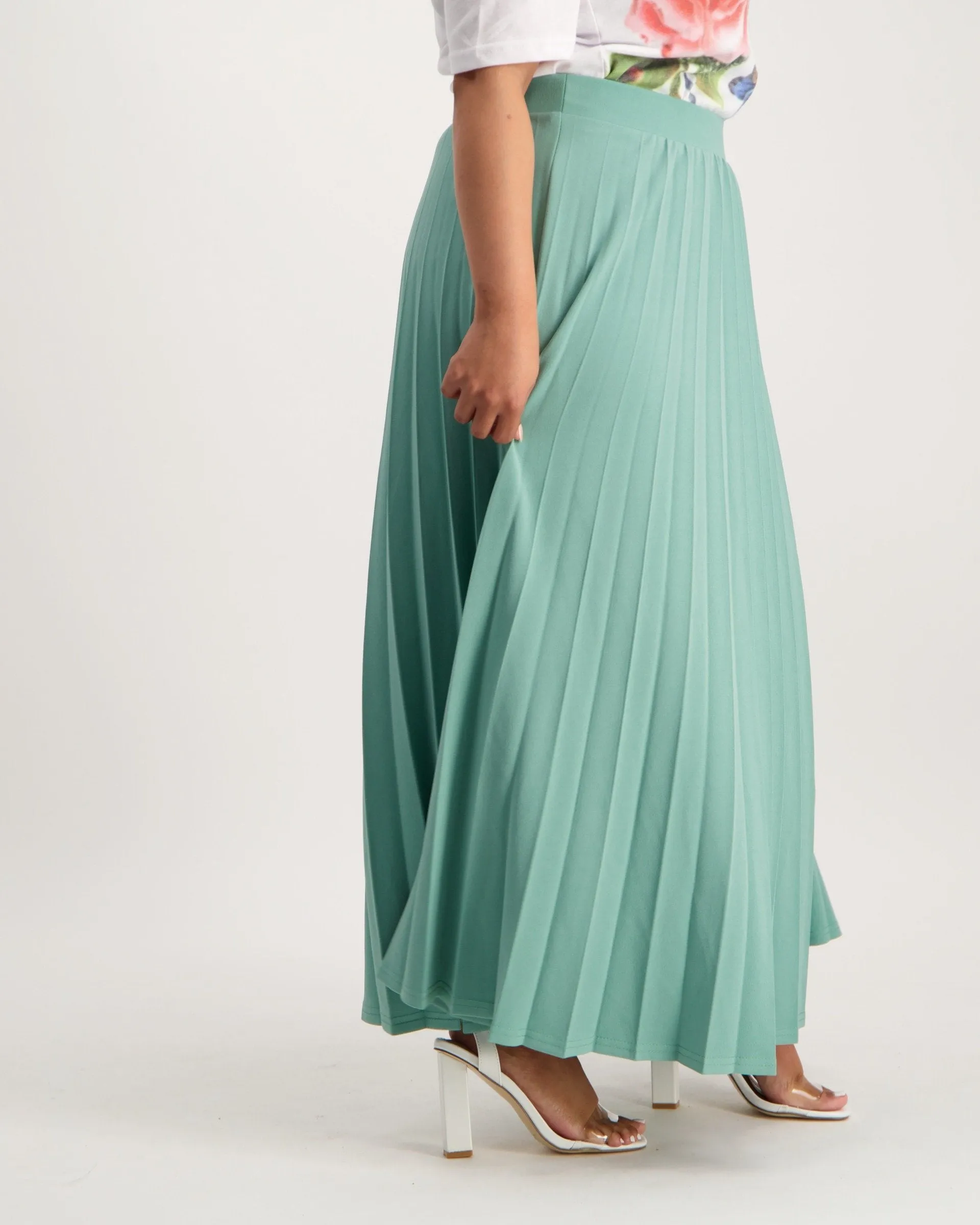 Ladies Pleated Maxi Skirt - Seafoam