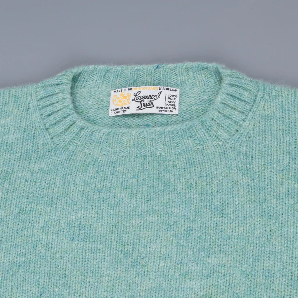 Laurence J. Smith Super Soft Seamless Crew Neck Pullover Fauna