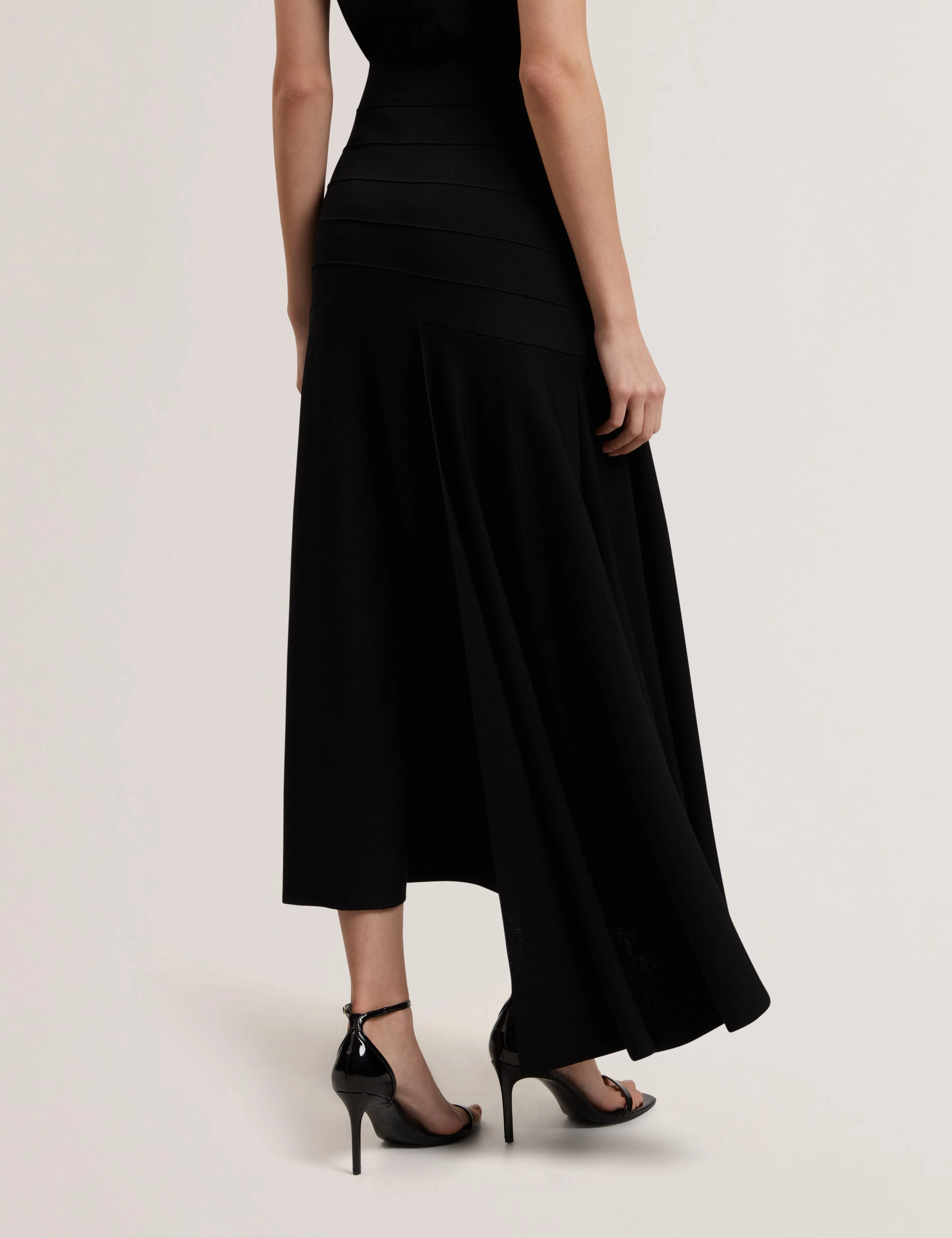Laurrie Asymmetric Hem Knitted Skirt Black