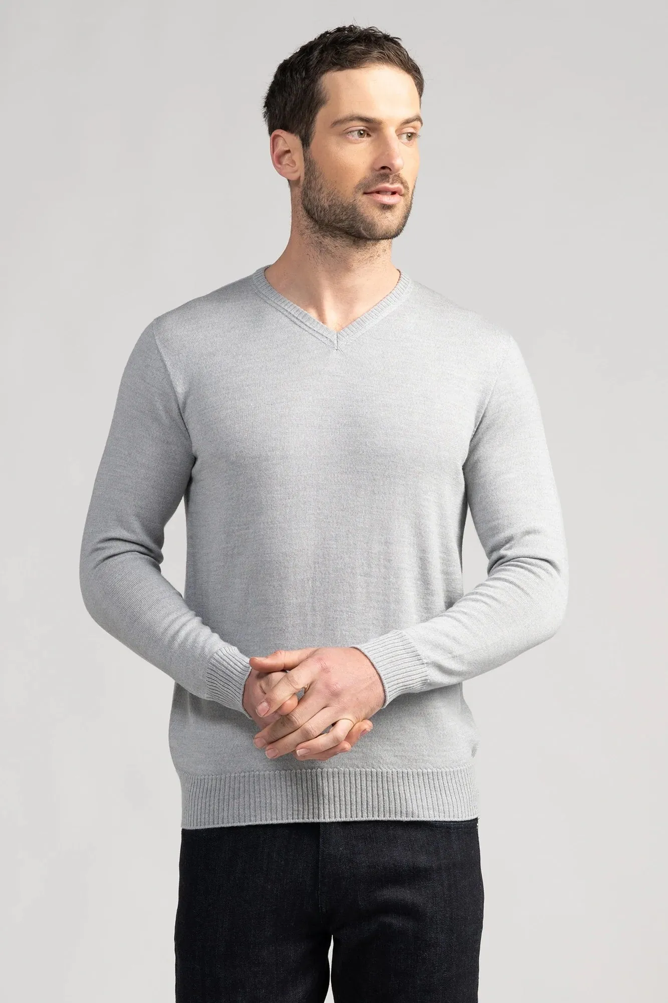 Mens Simple Merino Vee - Fog-1768