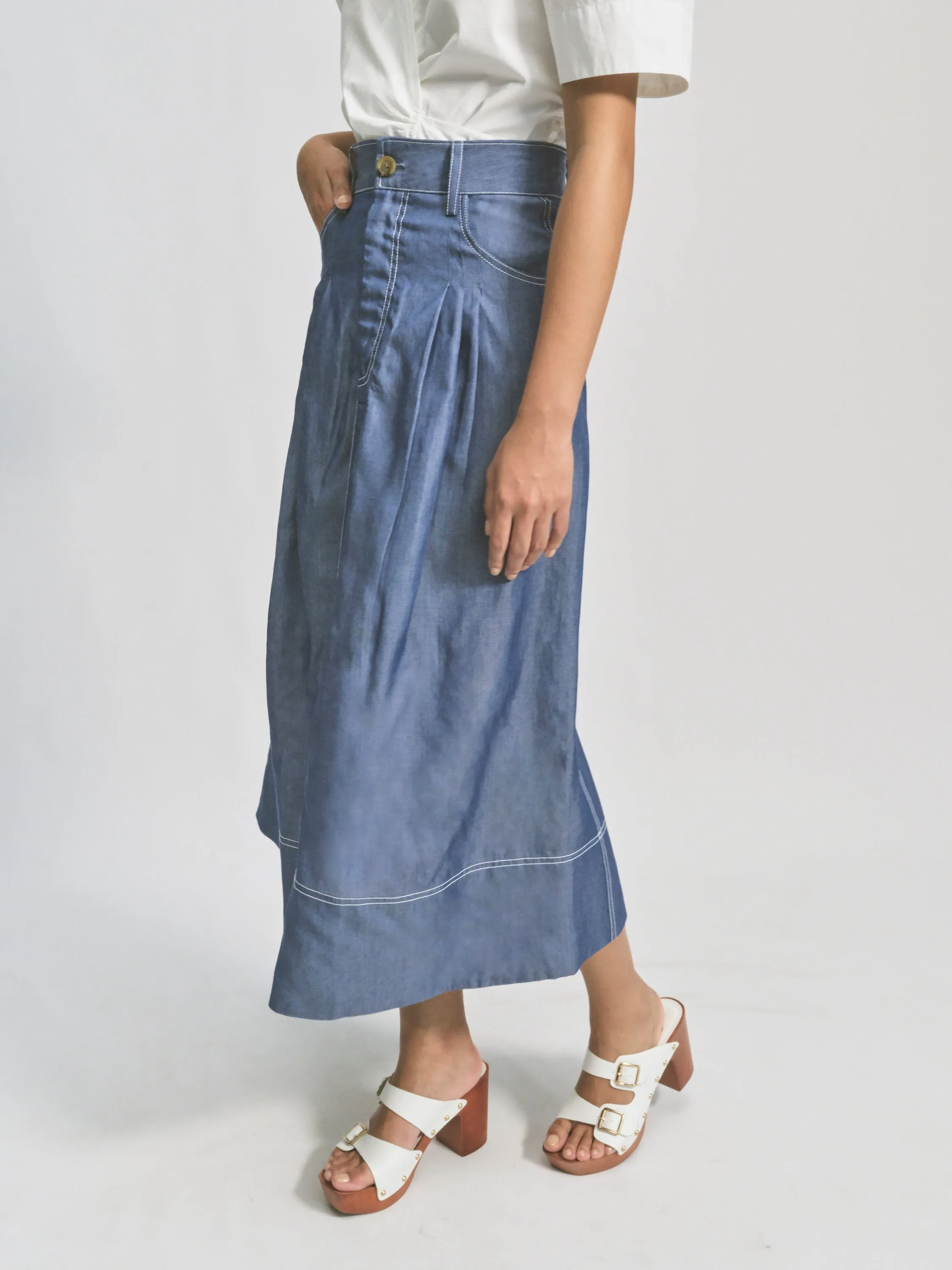 PLEATED DENIM SKIRT