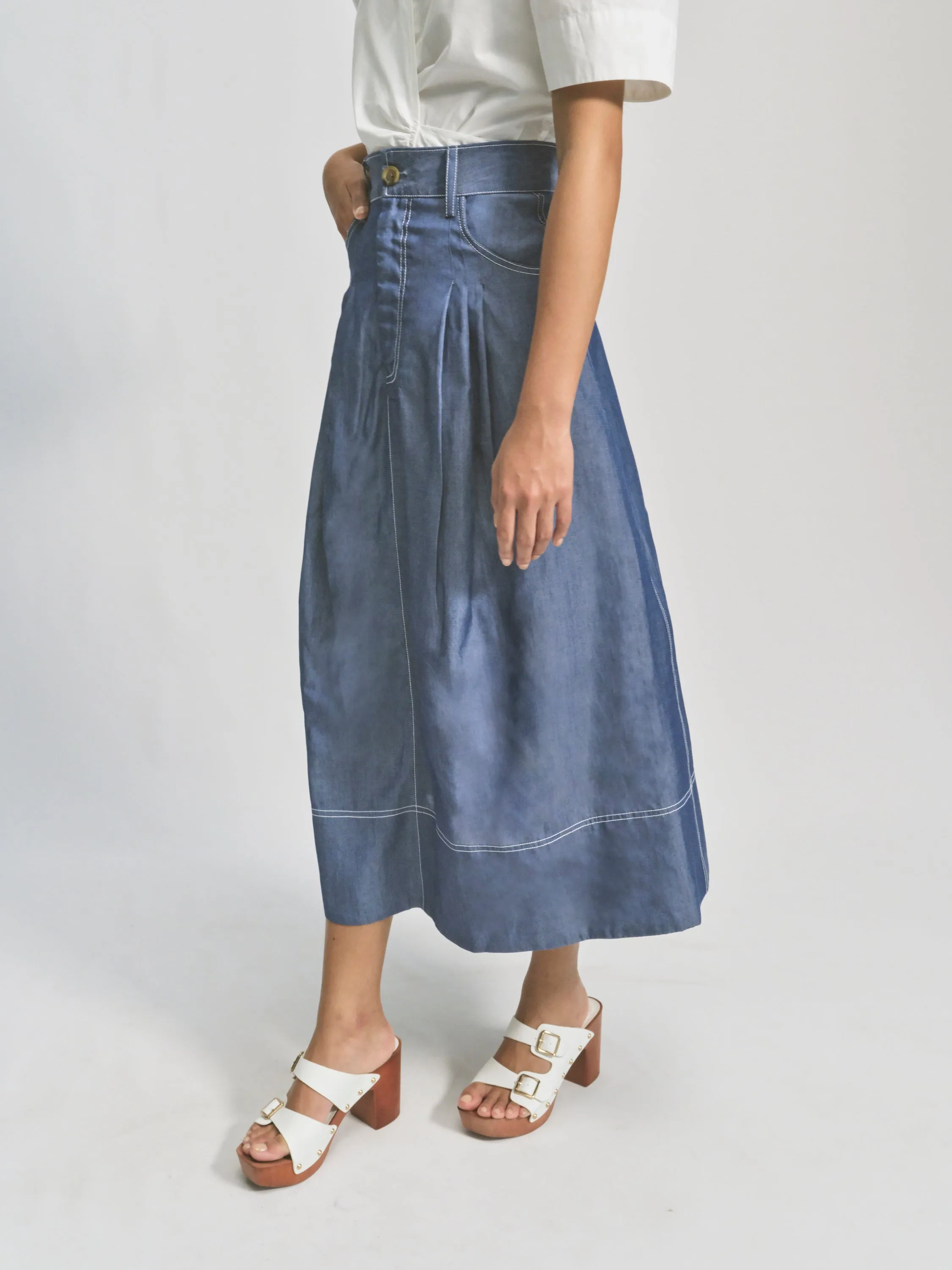 PLEATED DENIM SKIRT