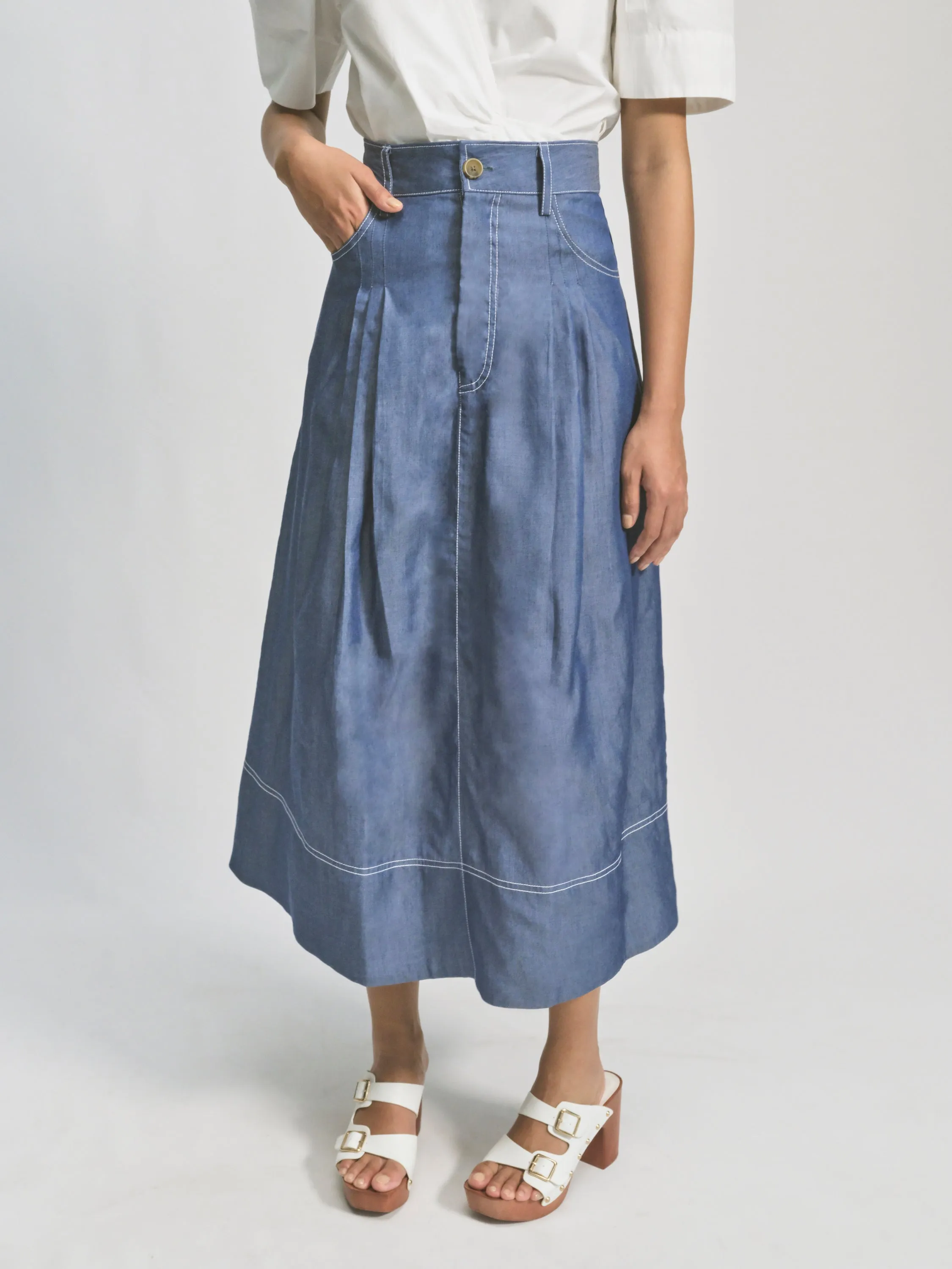 PLEATED DENIM SKIRT