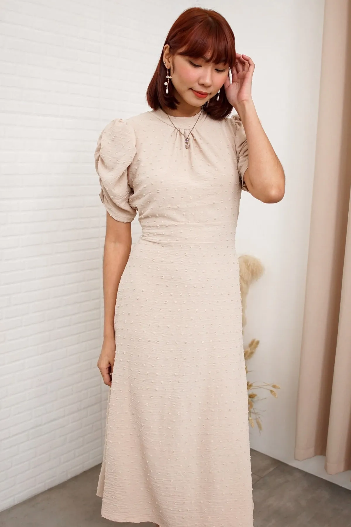 REIGN Puff-Sleeve Dobby Dot Midi Dress (Cream Beige)