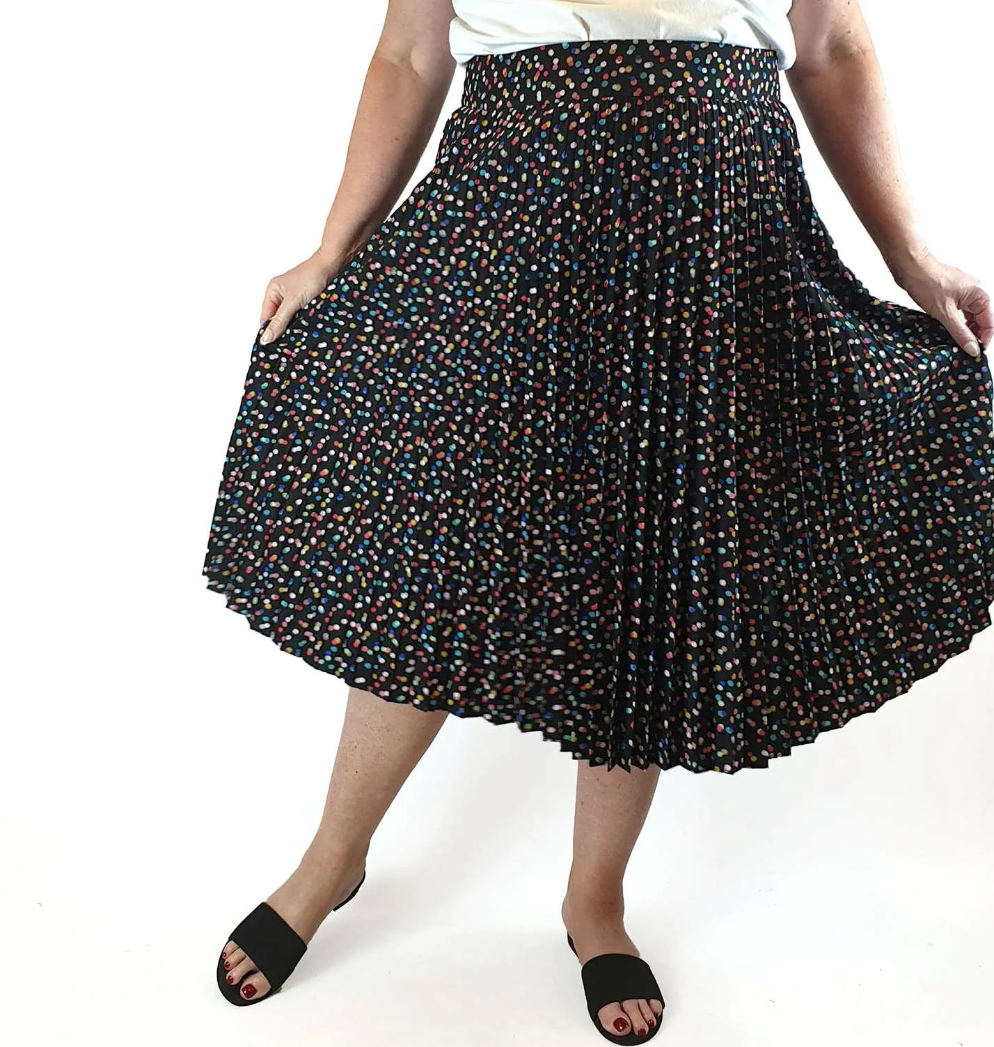 Review black confetti print skirt size 16