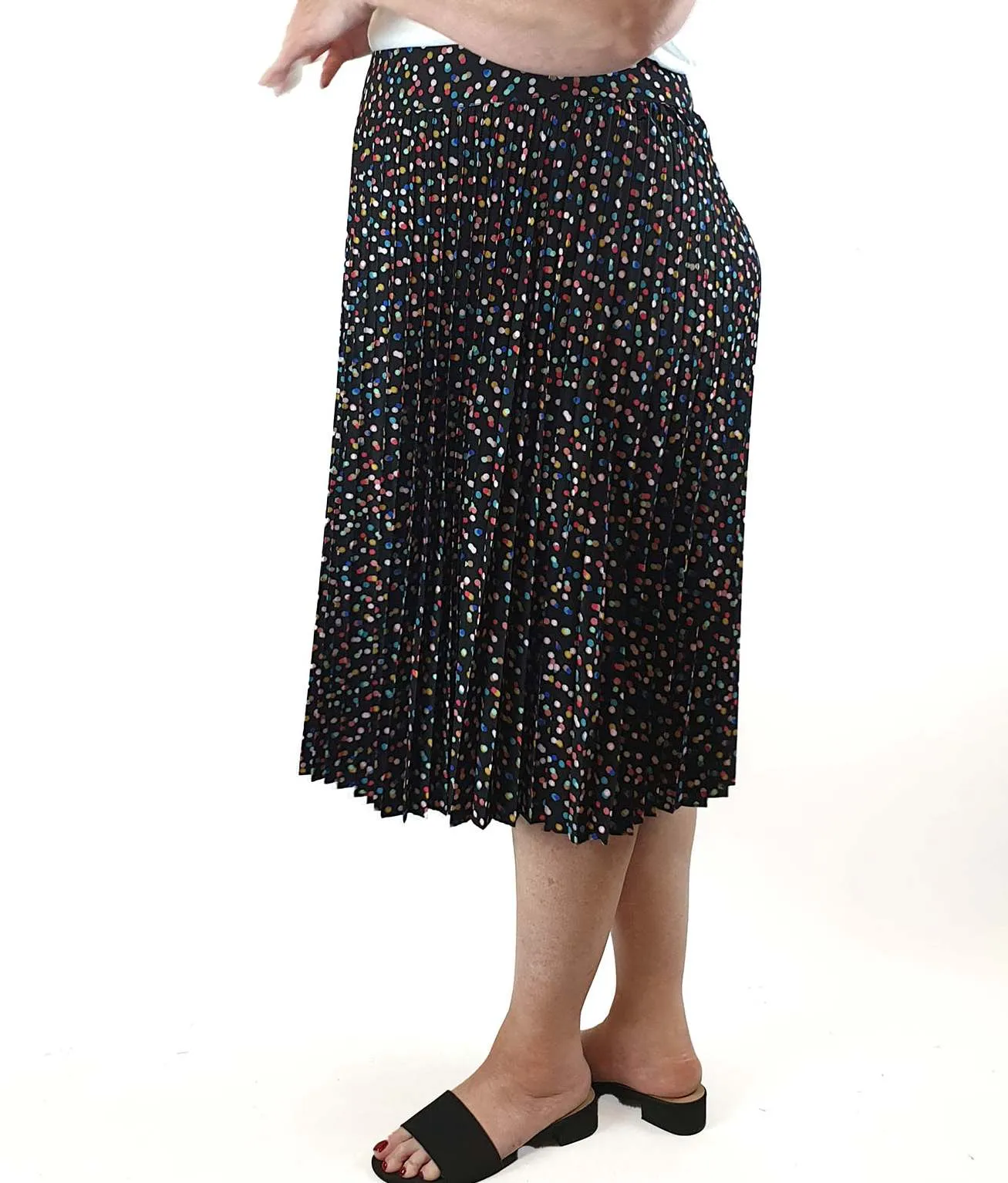 Review black confetti print skirt size 16