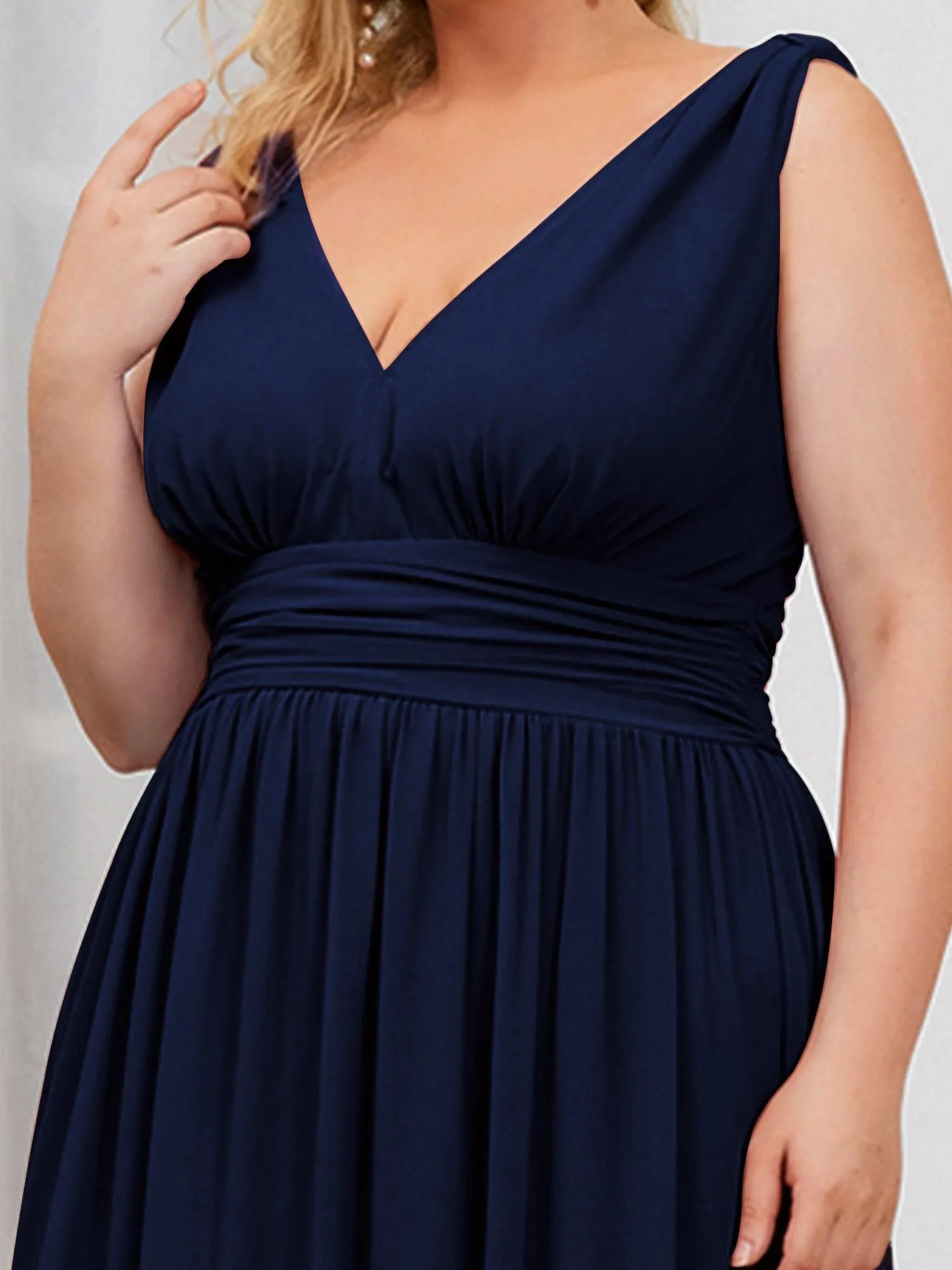Robes de soirée Grande Taille Semi-Formelle Chiffon à Col V sans Manches