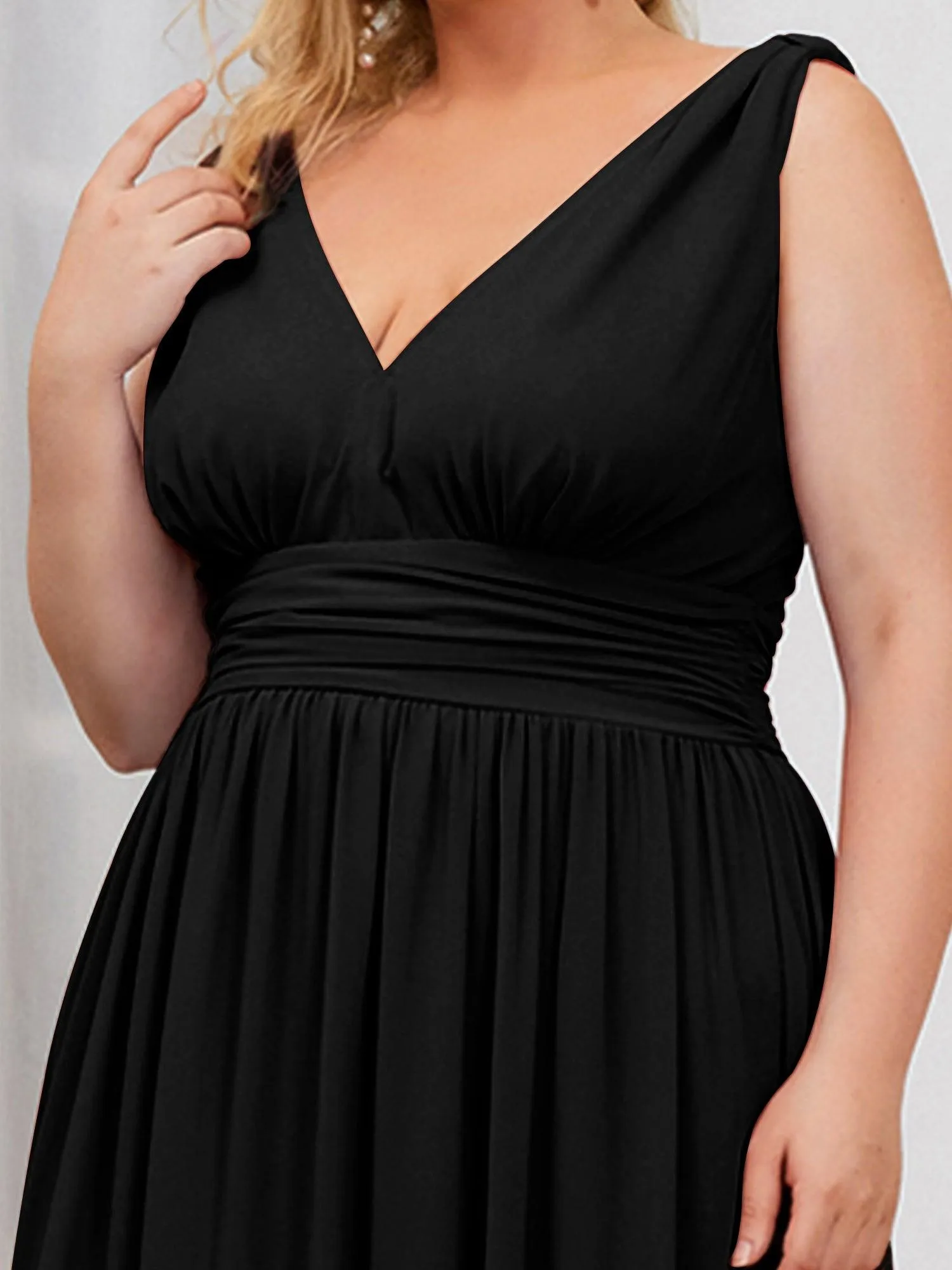 Robes de soirée Grande Taille Semi-Formelle Chiffon à Col V sans Manches