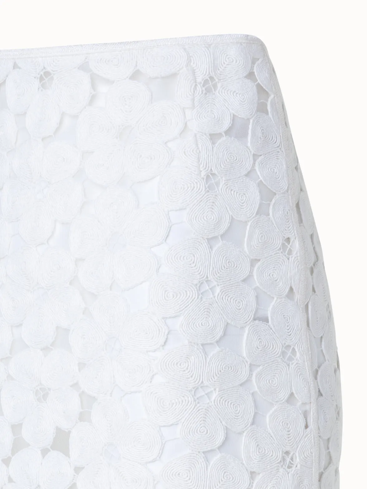 Short Skirt with Anemone Embroidery
