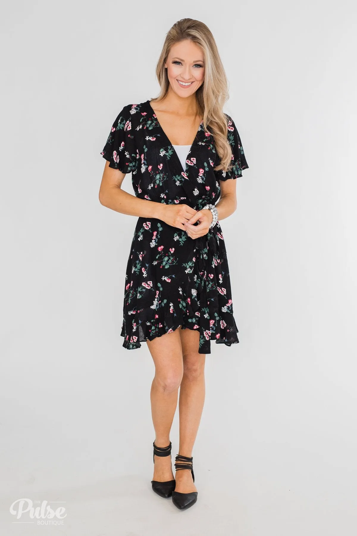 Short Sleeve V-Neck Wrap Detail Dress- Black