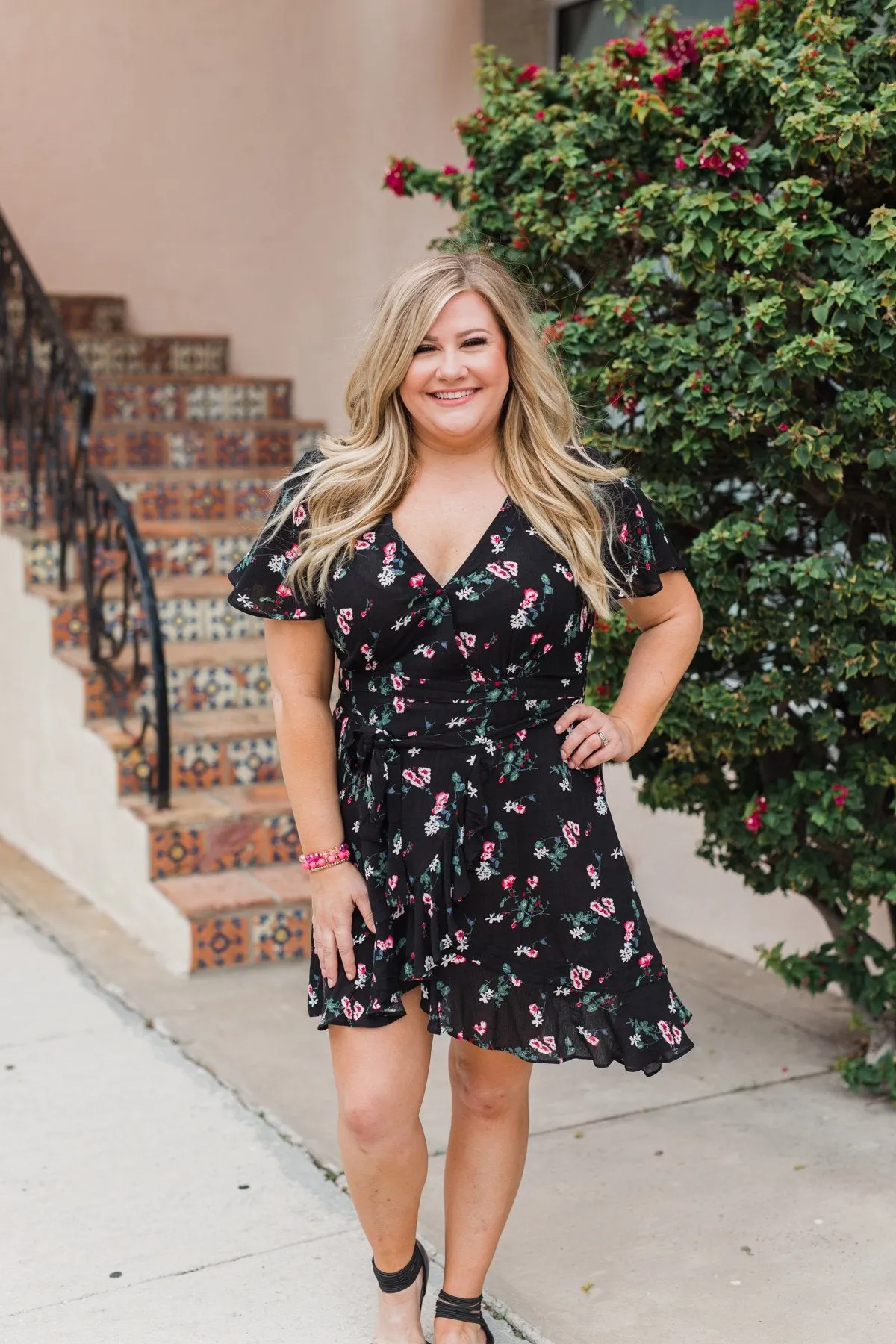 Short Sleeve V-Neck Wrap Detail Dress- Black