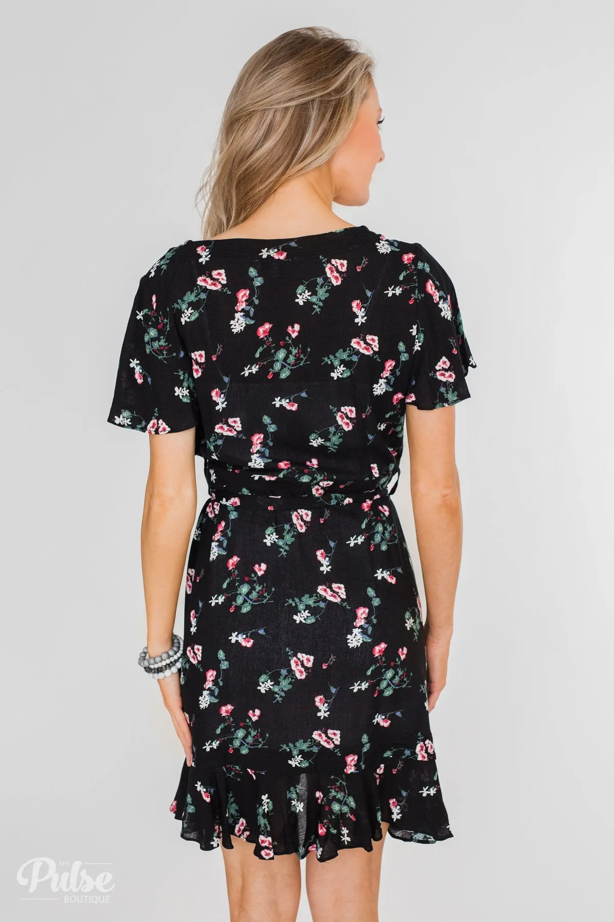 Short Sleeve V-Neck Wrap Detail Dress- Black
