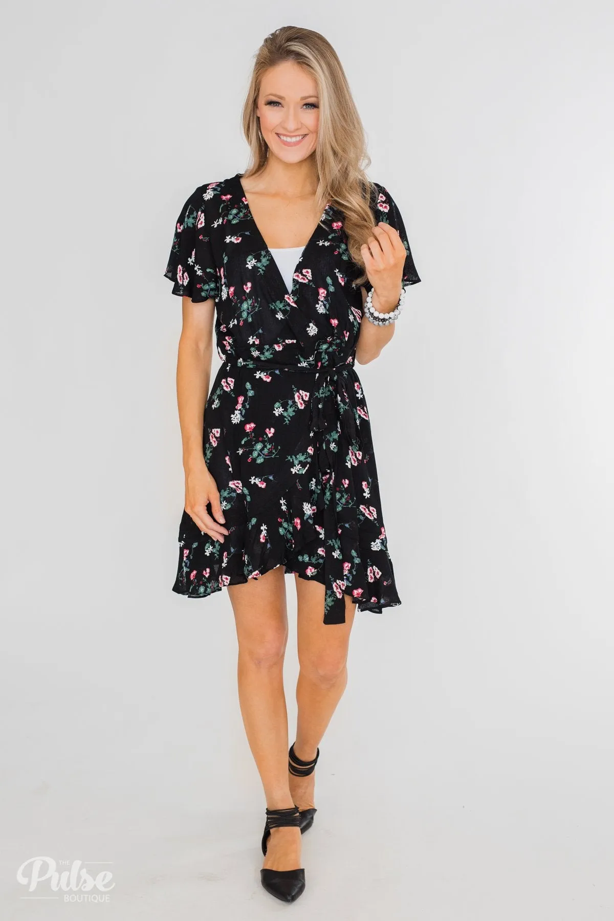 Short Sleeve V-Neck Wrap Detail Dress- Black