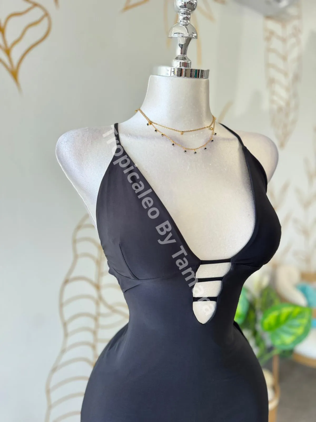 Spaguetti Strap Cross Back Midi Dress