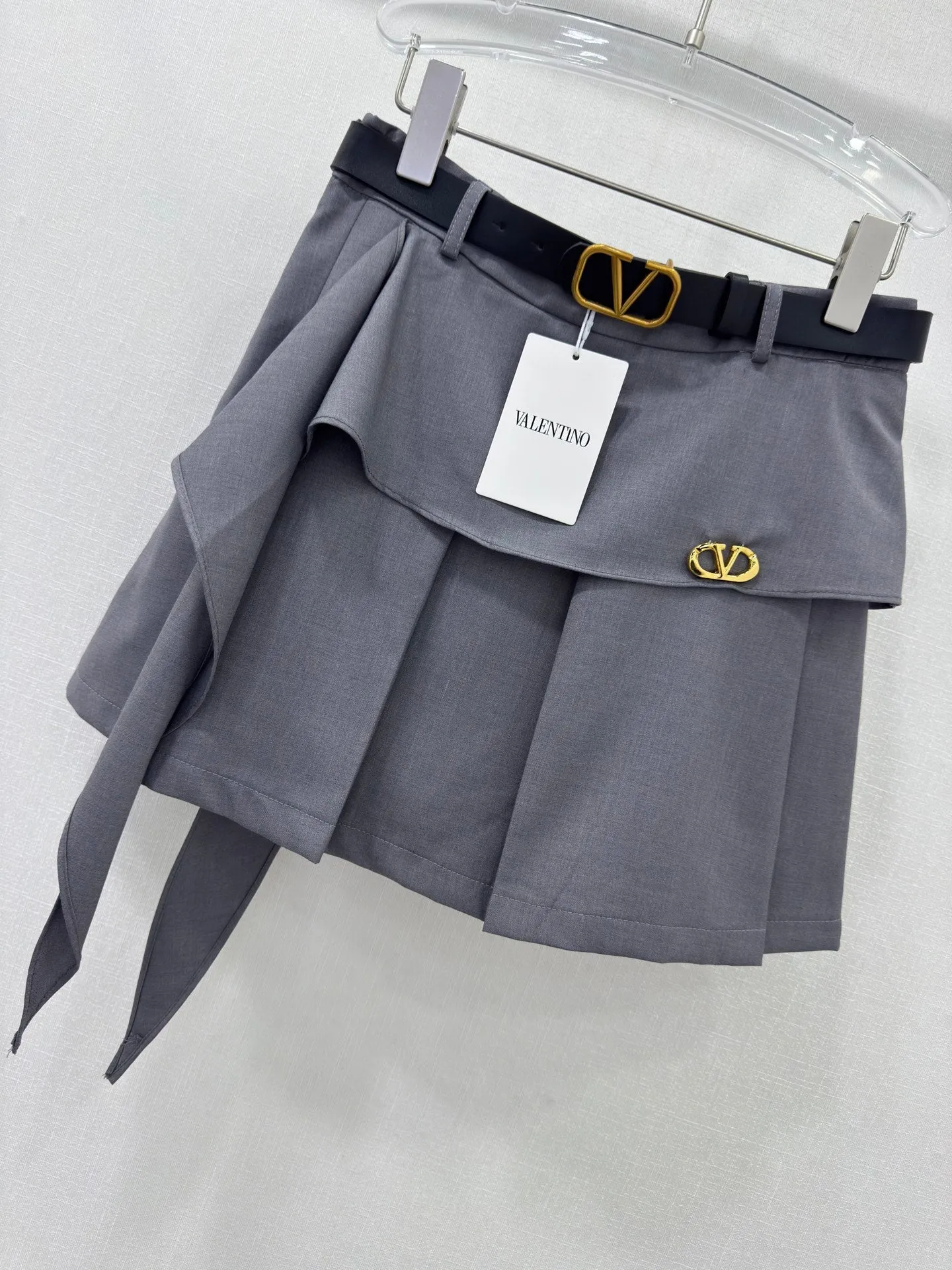 VT 25 new irregular pleated skirt