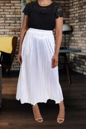 White Elasticated Pleated Skirt