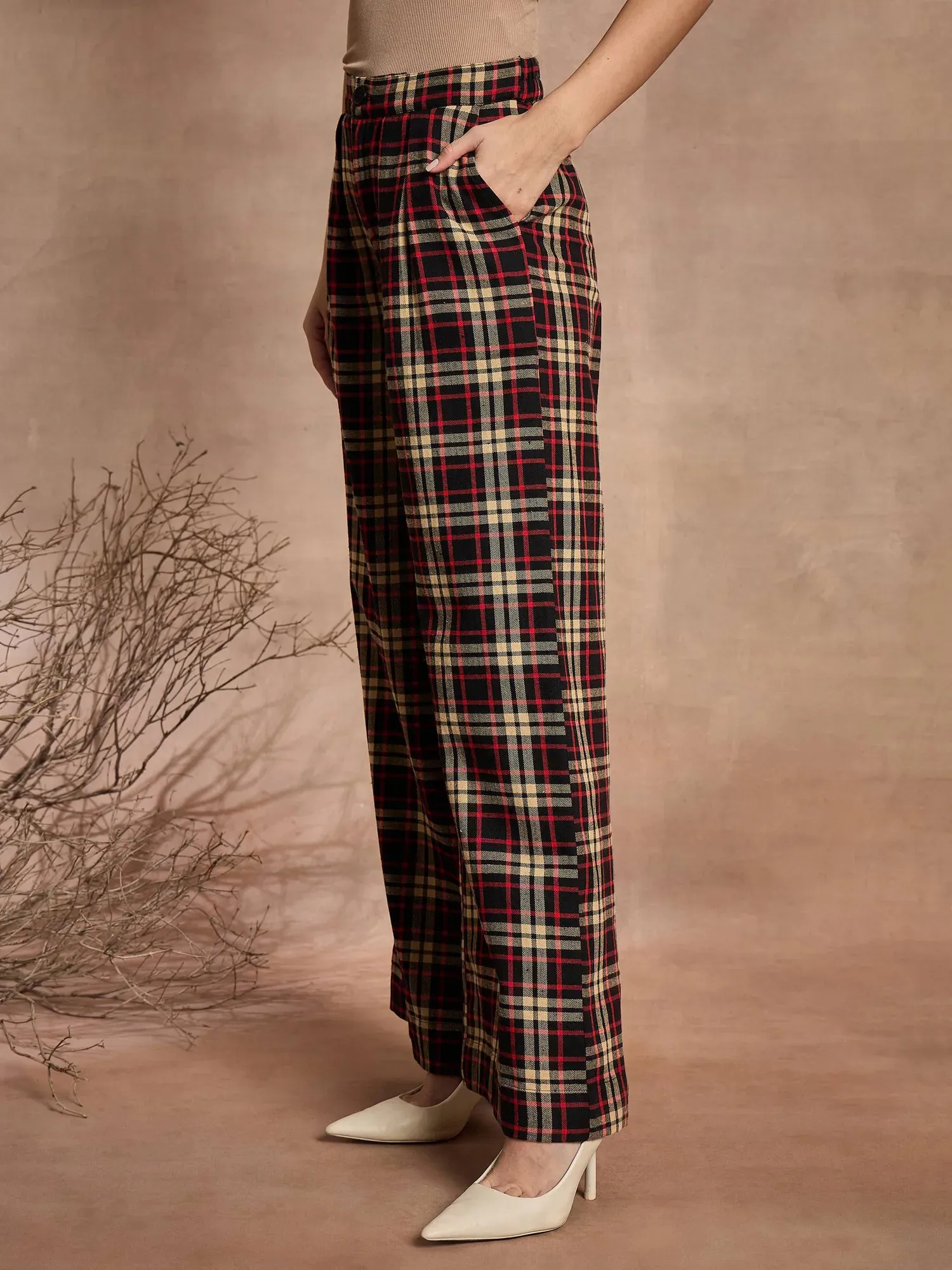 Women Black & Beige Check High Rise Wide Leg Pants-SFPANT50974