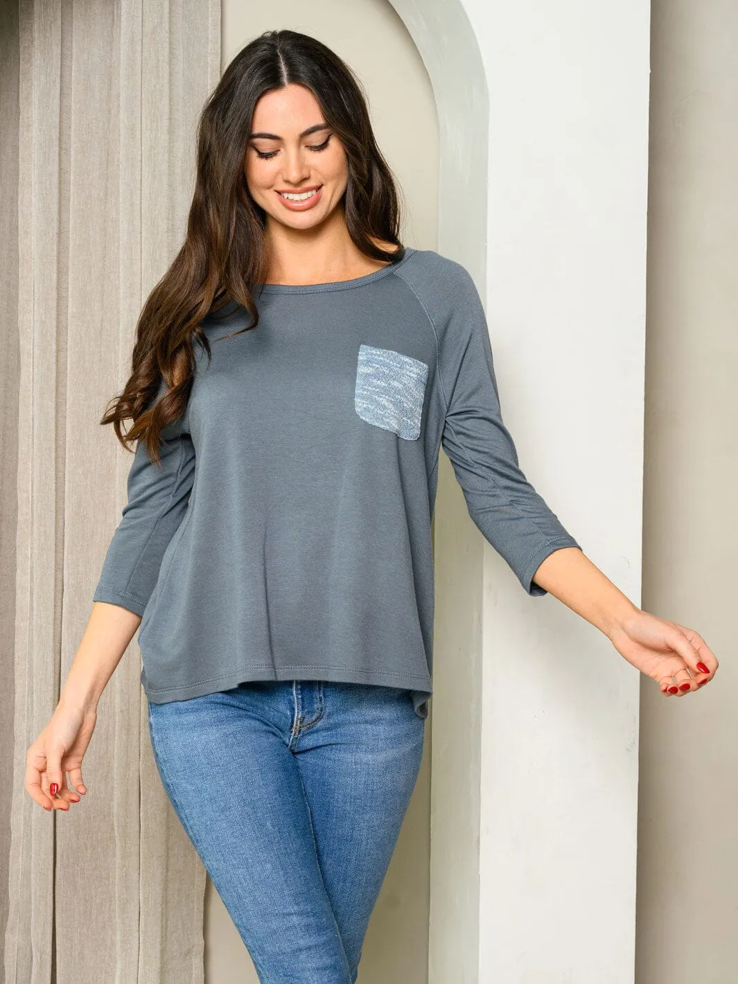 WOMEN'S 3/4 SLEEVE FRONT POCKET TWO TONE TOP